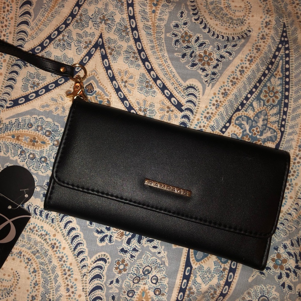 Rampage Black Clutch